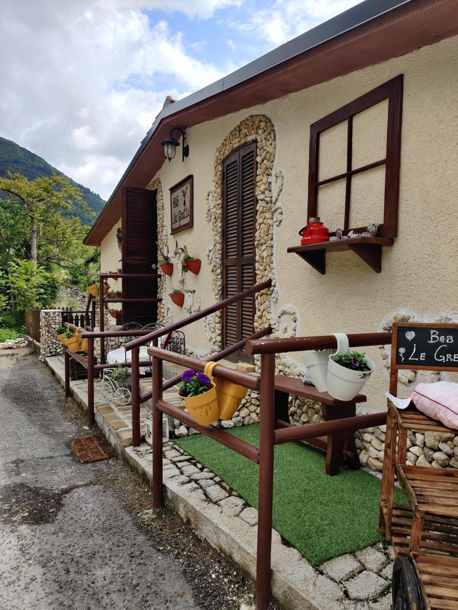 B&B Le Grette Gioia Dei Marsi Esterno foto