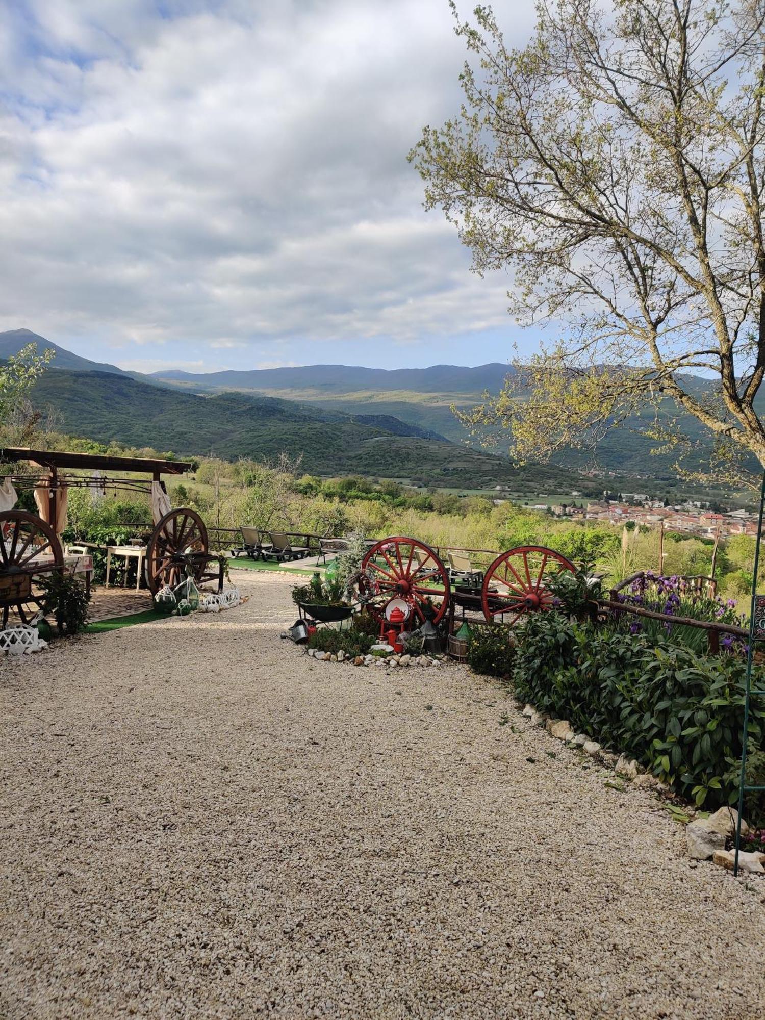 B&B Le Grette Gioia Dei Marsi Esterno foto